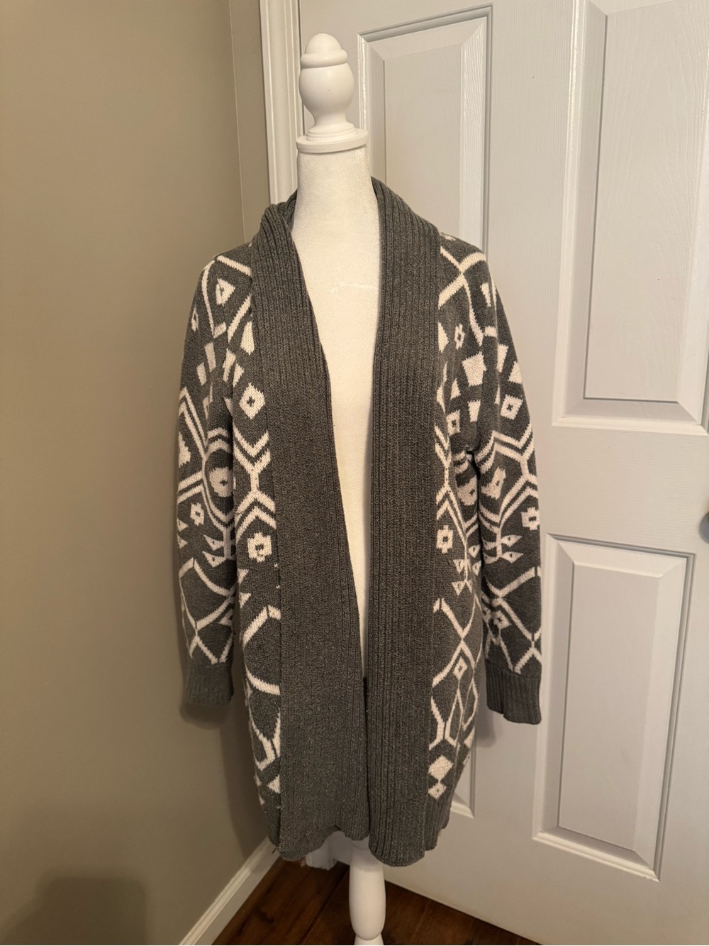 Old Navy geometric print open front sweater cardigan